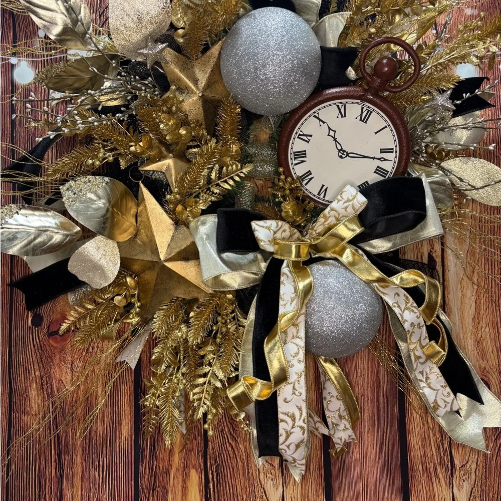 Elegant Gold and Silver Holiday Wreath with Clock